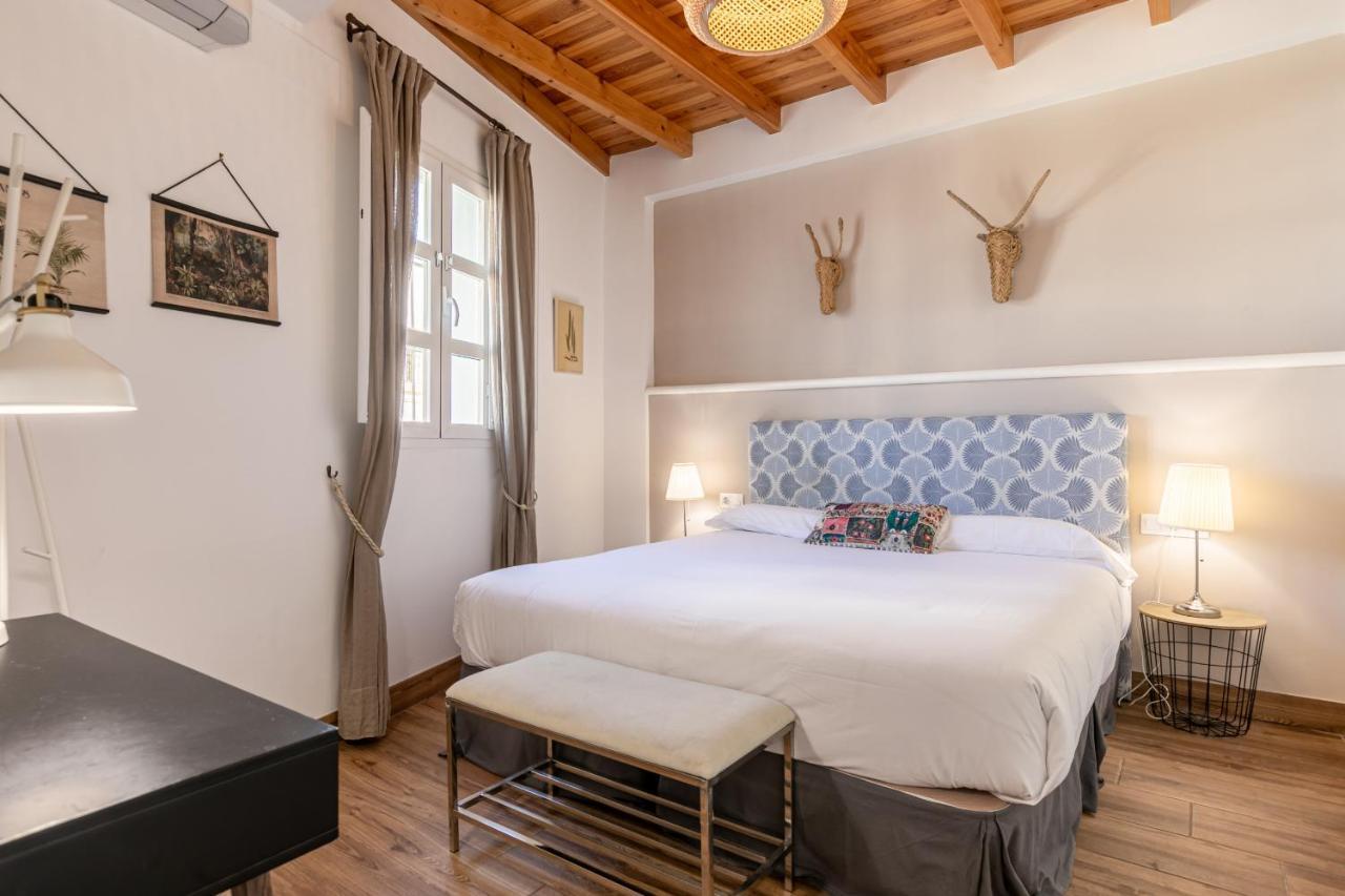 Green-Apartments Mansion Blue Catedral إشبيلية المظهر الخارجي الصورة