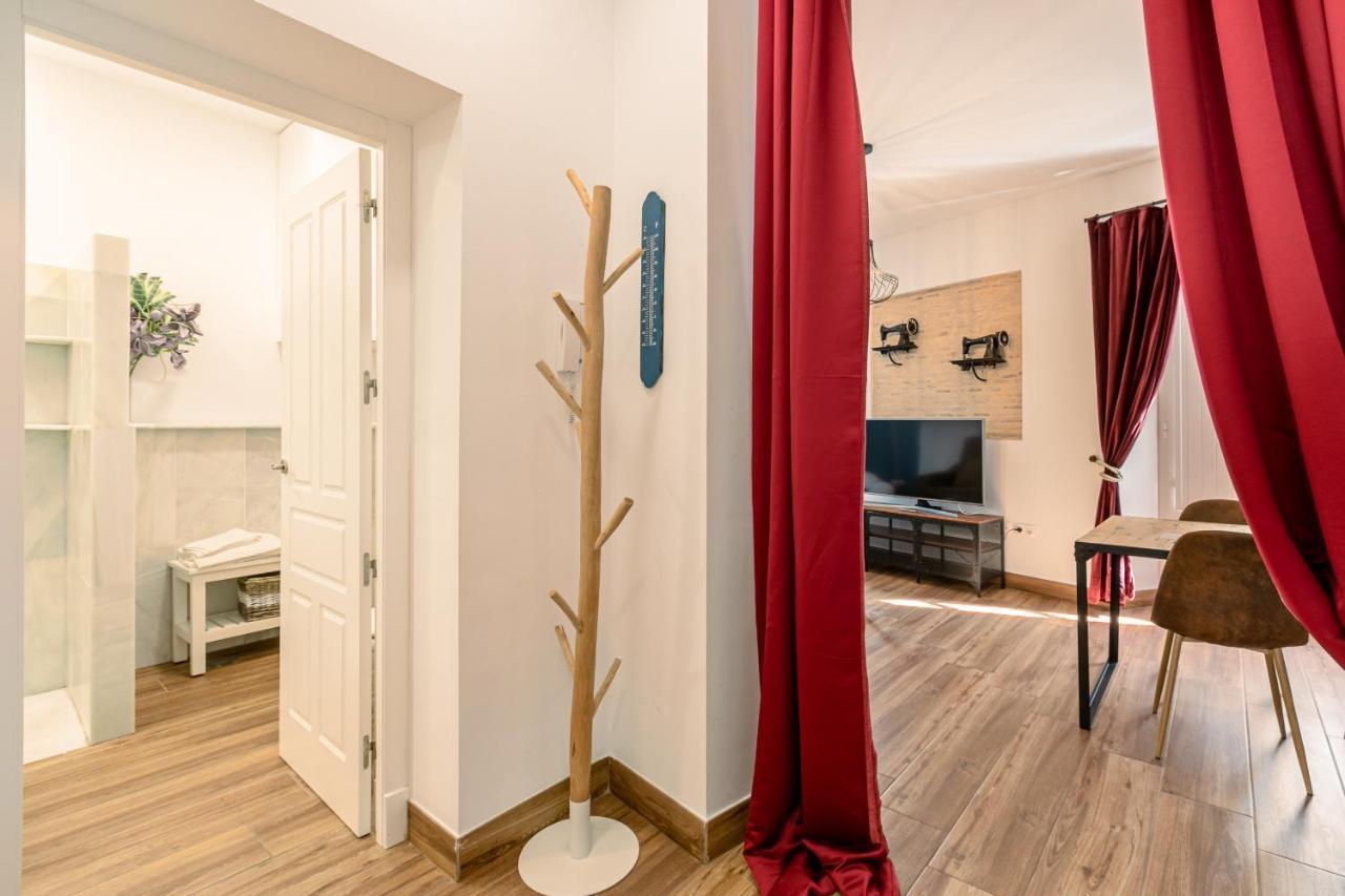 Green-Apartments Mansion Blue Catedral إشبيلية المظهر الخارجي الصورة