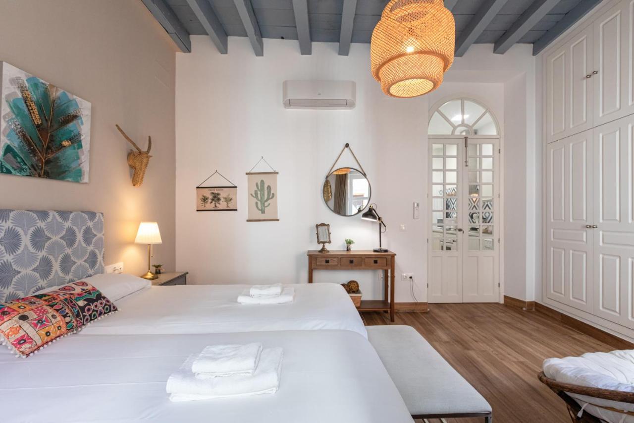Green-Apartments Mansion Blue Catedral إشبيلية المظهر الخارجي الصورة