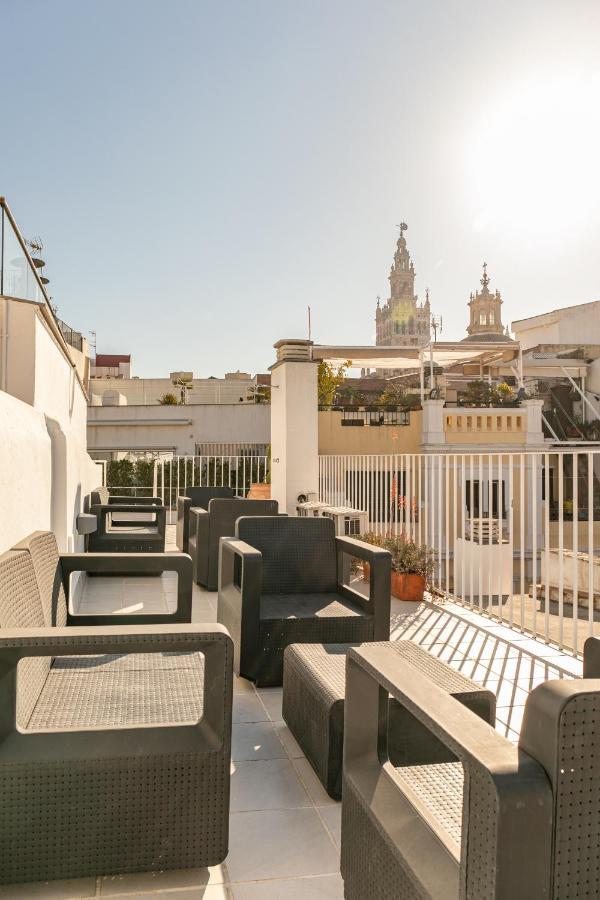 Green-Apartments Mansion Blue Catedral إشبيلية المظهر الخارجي الصورة